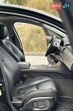 Седан Jaguar XF 2013 в 