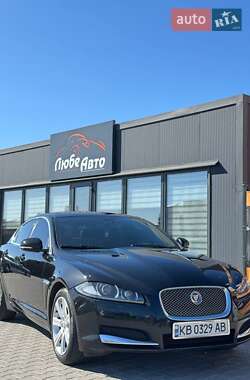 Седан Jaguar XF 2014 в Виннице