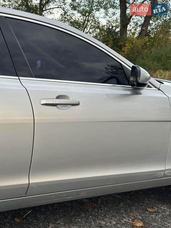 Седан Jaguar XF 2016 в Львове