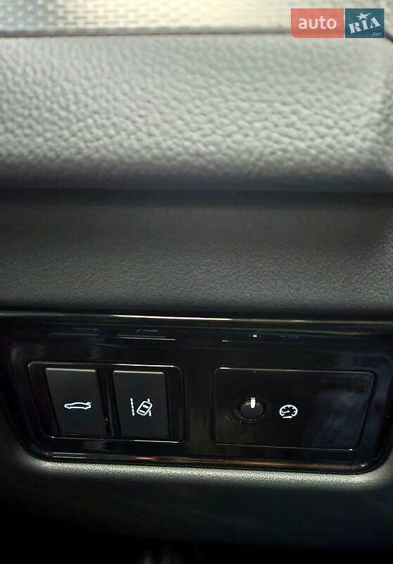 Седан Jaguar XF 2016 в Киеве