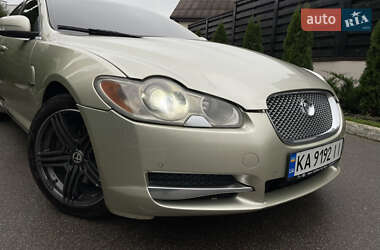 Седан Jaguar XF 2008 в 