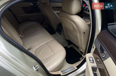 Седан Jaguar XF 2008 в 