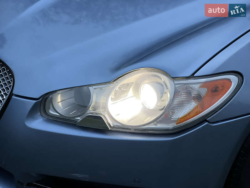 Седан Jaguar XF 2008 в Киеве