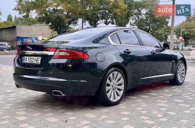 Седан Jaguar XF 2009 в 