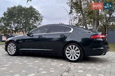 Седан Jaguar XF 2009 в 
