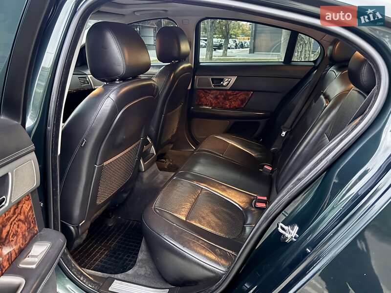 Седан Jaguar XF 2009 в Одессе