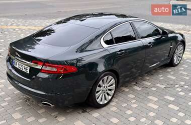 Седан Jaguar XF 2009 в 
