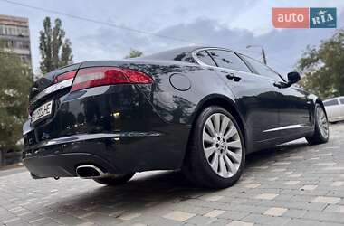 Седан Jaguar XF 2009 в 
