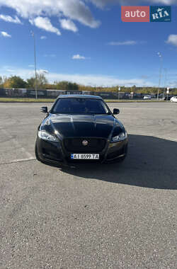 Седан Jaguar XF 2016 в Києві