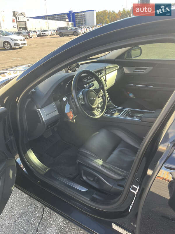 Седан Jaguar XF 2016 в Києві фото 16 Седан Jaguar XF 2016 в Києві