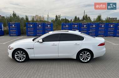 Седан Jaguar XF 2018 в Виннице
