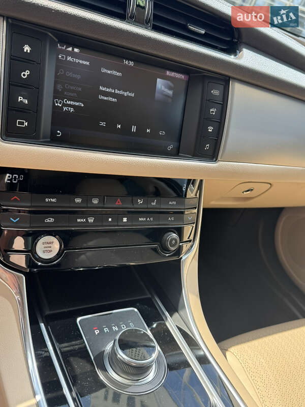 Седан Jaguar XF 2016 в Киеве фото 12 Седан Jaguar XF 2016 в Киеве