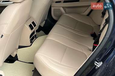 Седан Jaguar XF 2016 в 