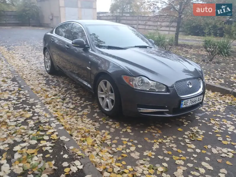 Jaguar XF 2010