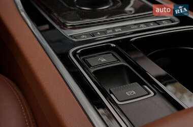 Седан Jaguar XF 2016 в 