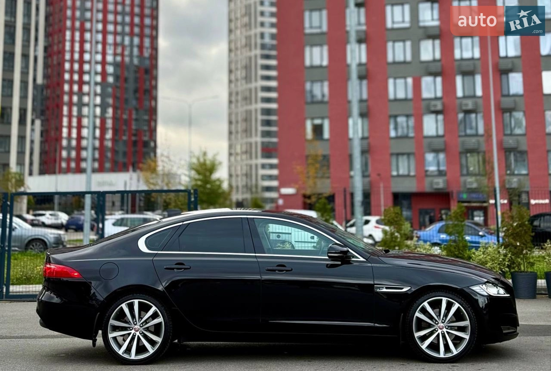 2016 Jaguar XF - мініатюра 11