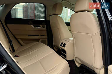 Седан Jaguar XF 2016 в  фото 36 Седан Jaguar XF 2016 в