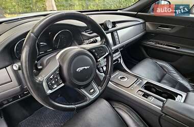 Седан Jaguar XF 2016 в  фото 58 Седан Jaguar XF 2016 в