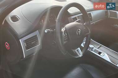 Седан Jaguar XF 2015 в  фото 12 Седан Jaguar XF 2015 в