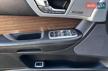 Седан Jaguar XF 2015 в  фото 15 Седан Jaguar XF 2015 в