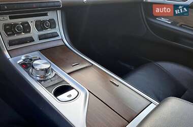 Седан Jaguar XF 2015 в  фото 21 Седан Jaguar XF 2015 в