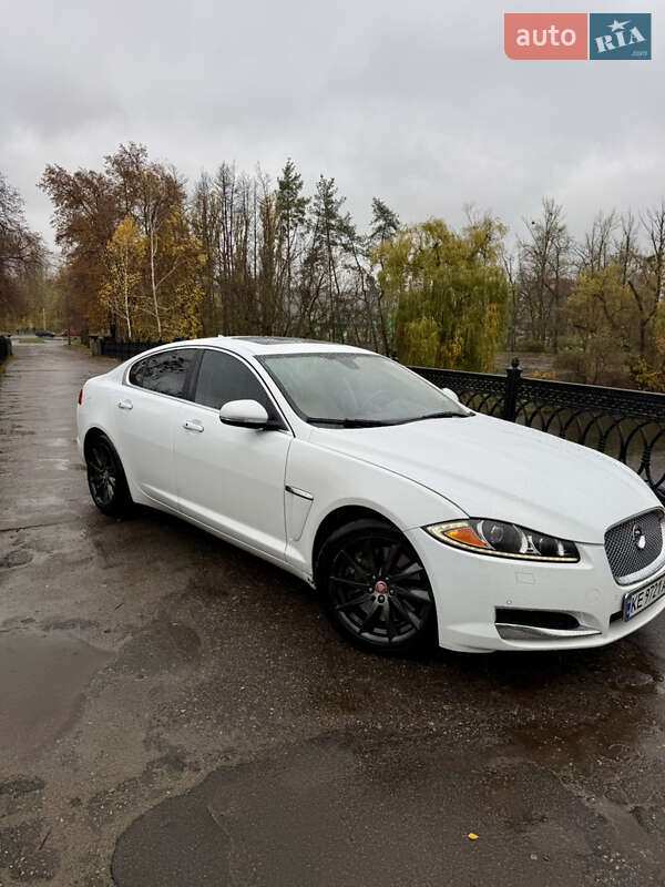 Седан Jaguar XF 2015 в Харькове фото 10 Седан Jaguar XF 2015 в Харькове