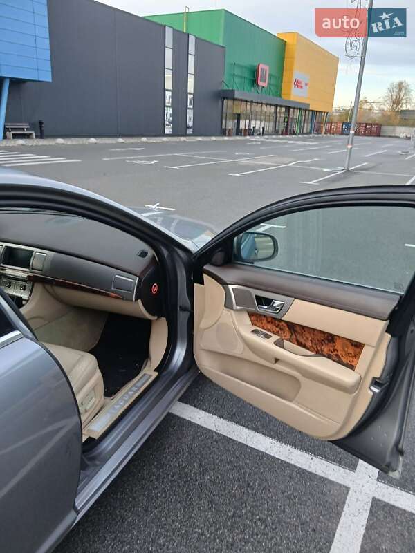Седан Jaguar XF 2009 в Киеве фото 15 Седан Jaguar XF 2009 в Киеве