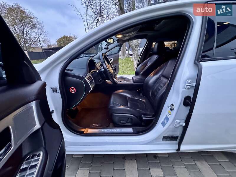 Седан Jaguar XF 2014 в Одессе фото 39 Седан Jaguar XF 2014 в Одессе