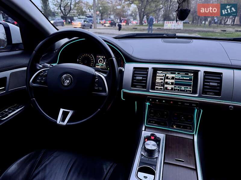 Седан Jaguar XF 2014 в Одессе фото 80 Седан Jaguar XF 2014 в Одессе