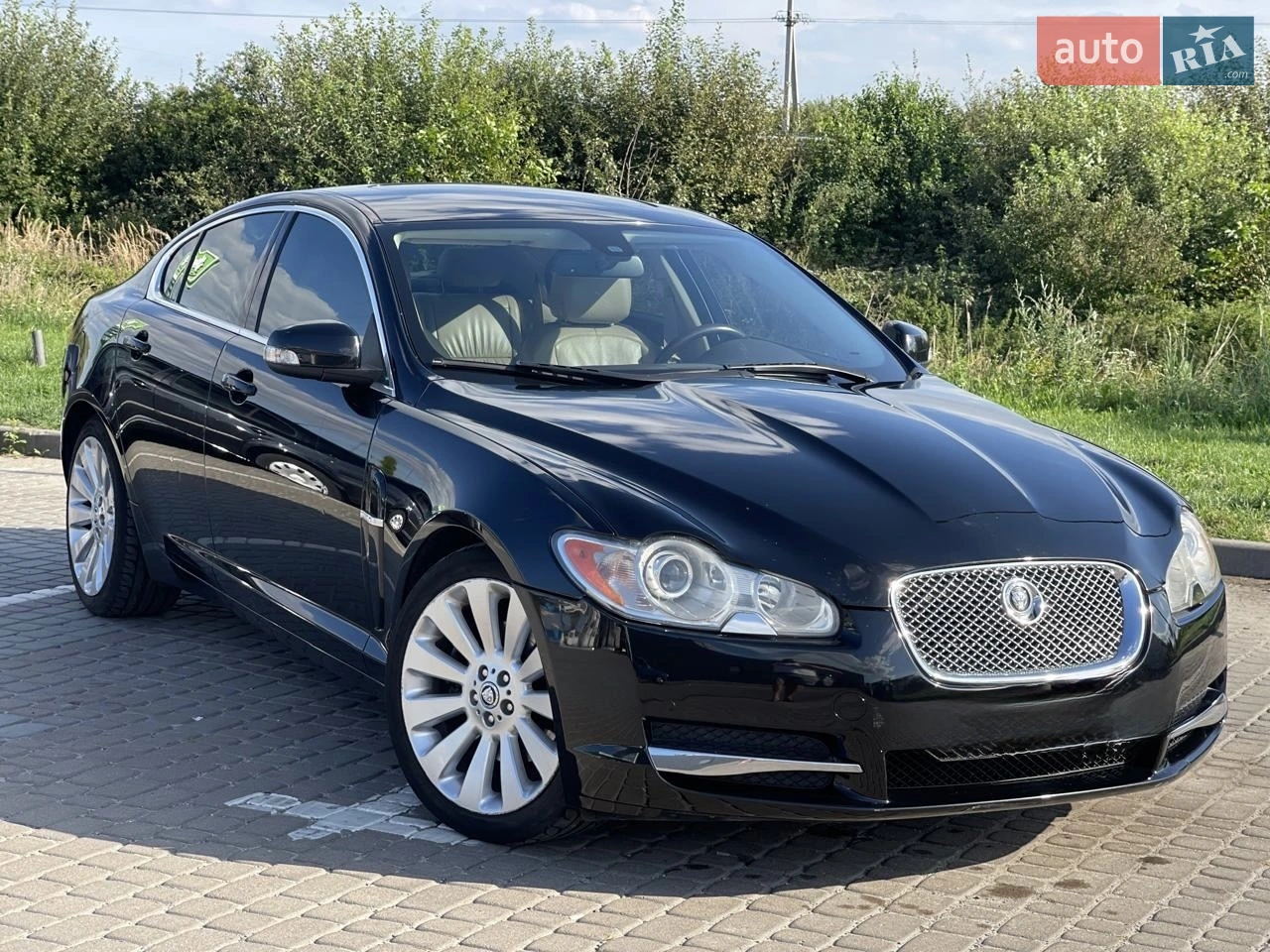 2010 Jaguar XF - мініатюра 27