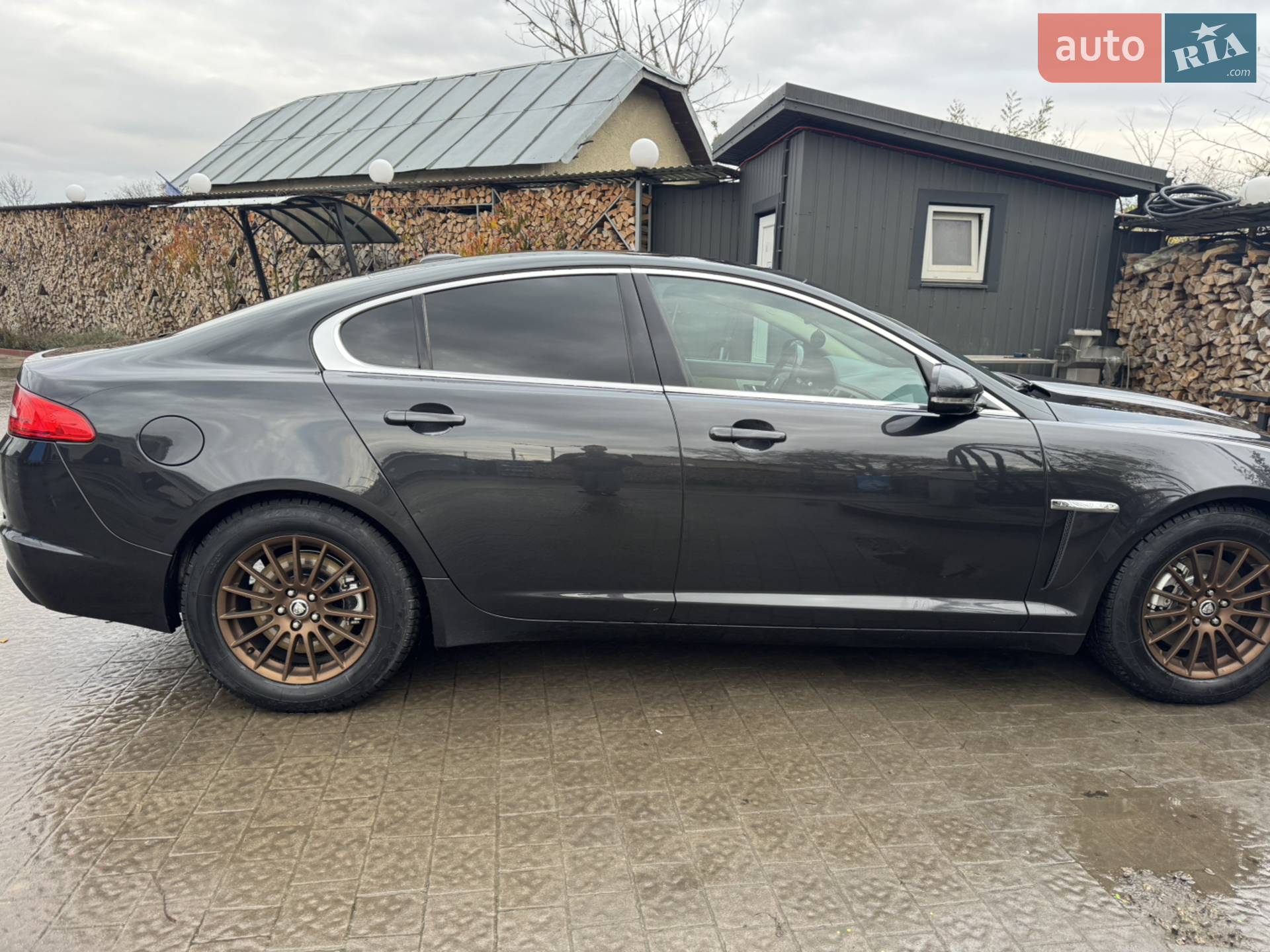 2012 Jaguar XF - мініатюра 3