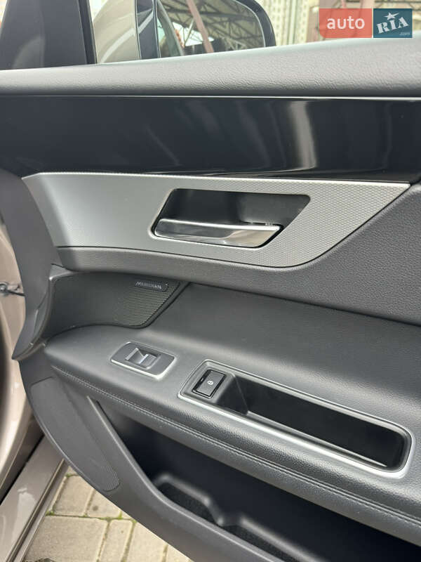 Седан Jaguar XF 2016 в Одесі фото 9 Седан Jaguar XF 2016 в Одесі