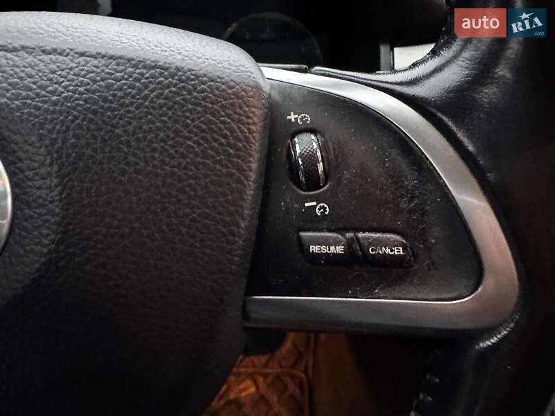 Седан Jaguar XF 2013 в Киеве фото 36 Седан Jaguar XF 2013 в Киеве