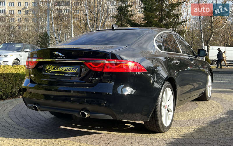 Седан Jaguar XF 2019 в Львове