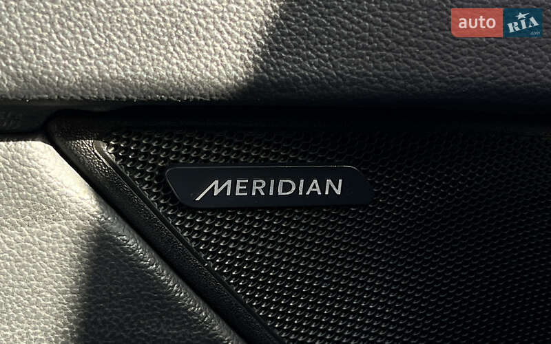 Седан Jaguar XF 2019 в Львове