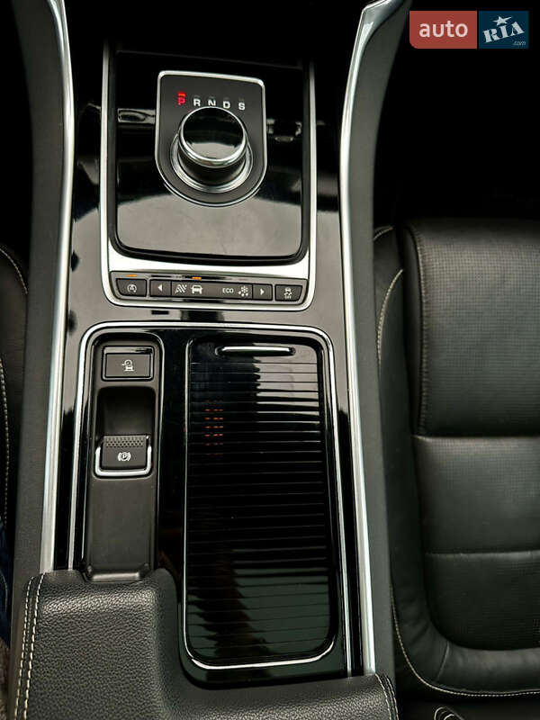 Седан Jaguar XF 2016 в Києві фото 35 Седан Jaguar XF 2016 в Києві