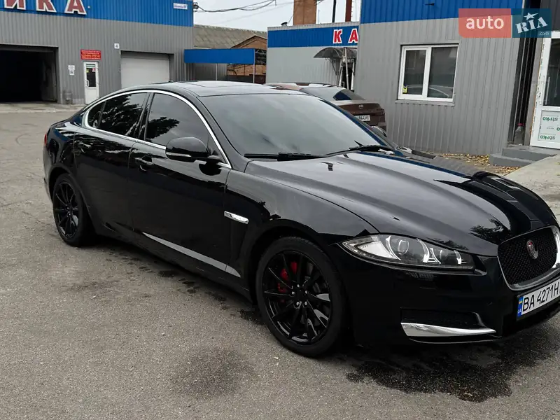 Jaguar XF 2012