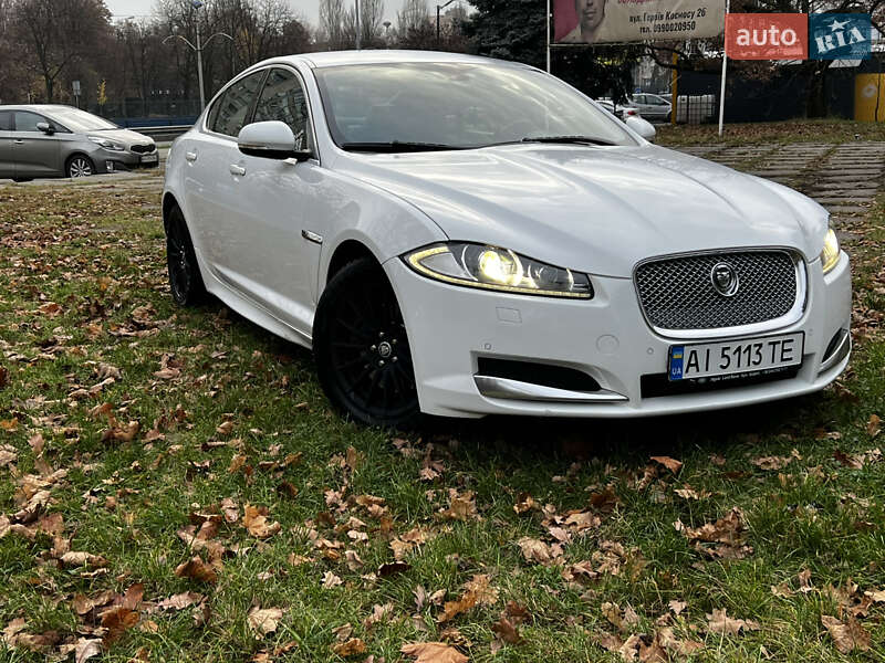 Седан Jaguar XF 2012 в Киеве