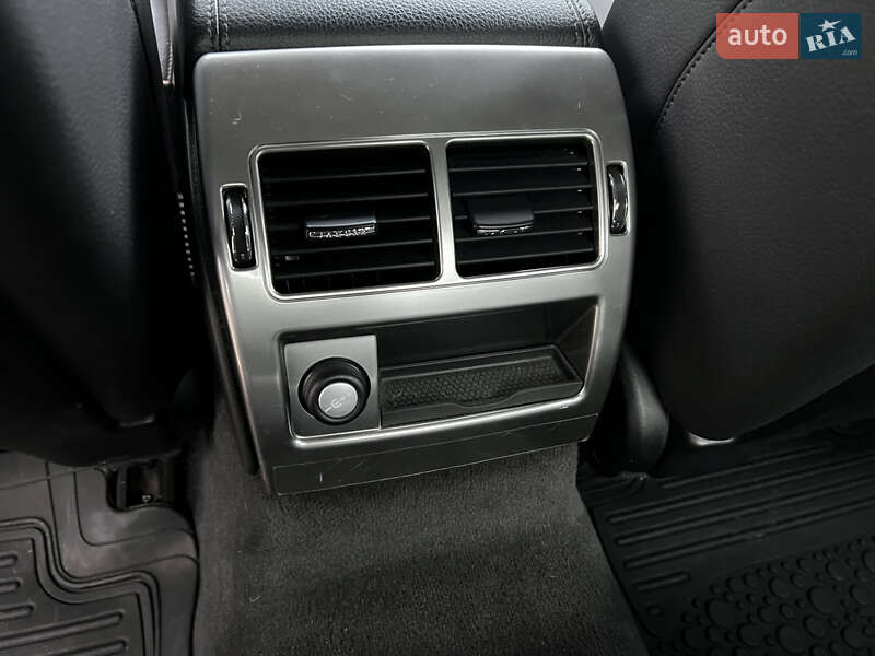 Седан Jaguar XF 2012 в Киеве