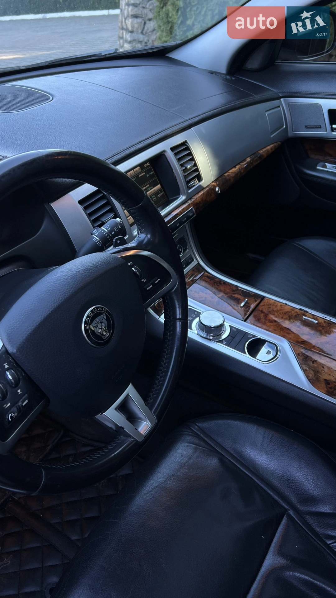 2014 Jaguar XF - мініатюра 15
