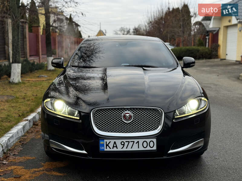 Седан Jaguar XF 2013 в Киеве