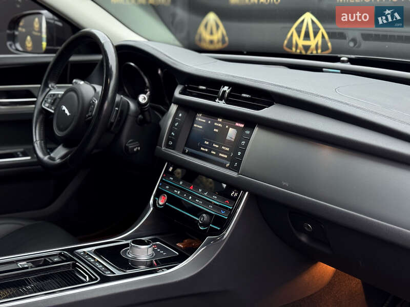 Седан Jaguar XF 2016 в Києві фото 14 Седан Jaguar XF 2016 в Києві