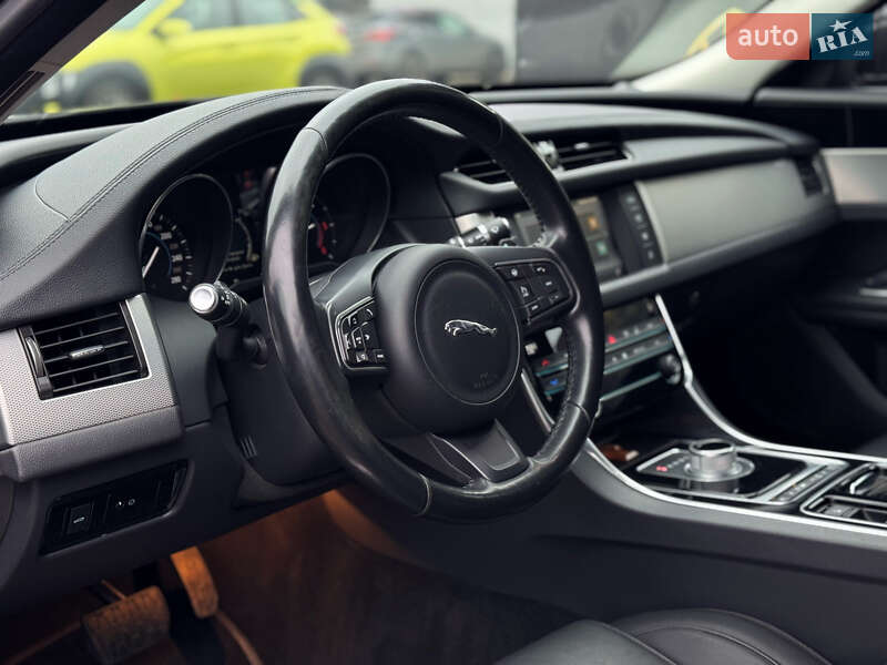 Седан Jaguar XF 2016 в Києві фото 9 Седан Jaguar XF 2016 в Києві