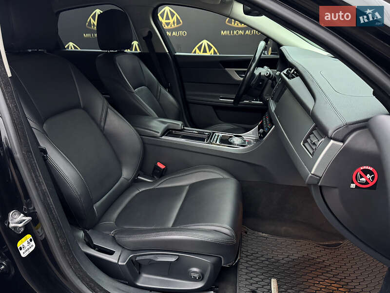 Седан Jaguar XF 2016 в Києві фото 13 Седан Jaguar XF 2016 в Києві