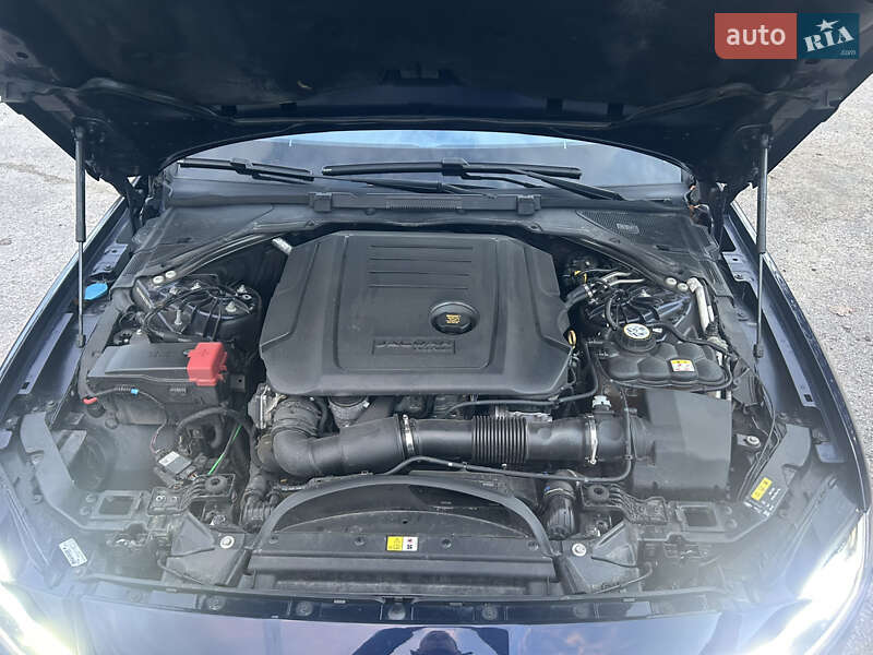 Седан Jaguar XF 2020 в Харкові