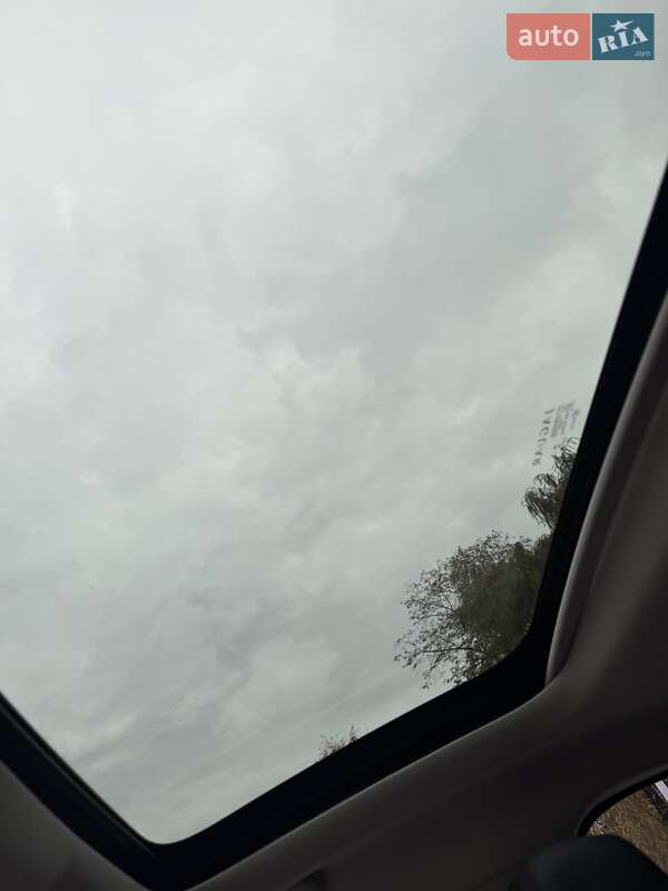 Седан Jaguar XF 2016 в Ивано-Франковске