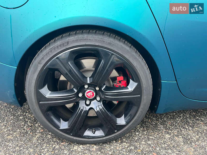 Седан Jaguar XF 2014 в Києві