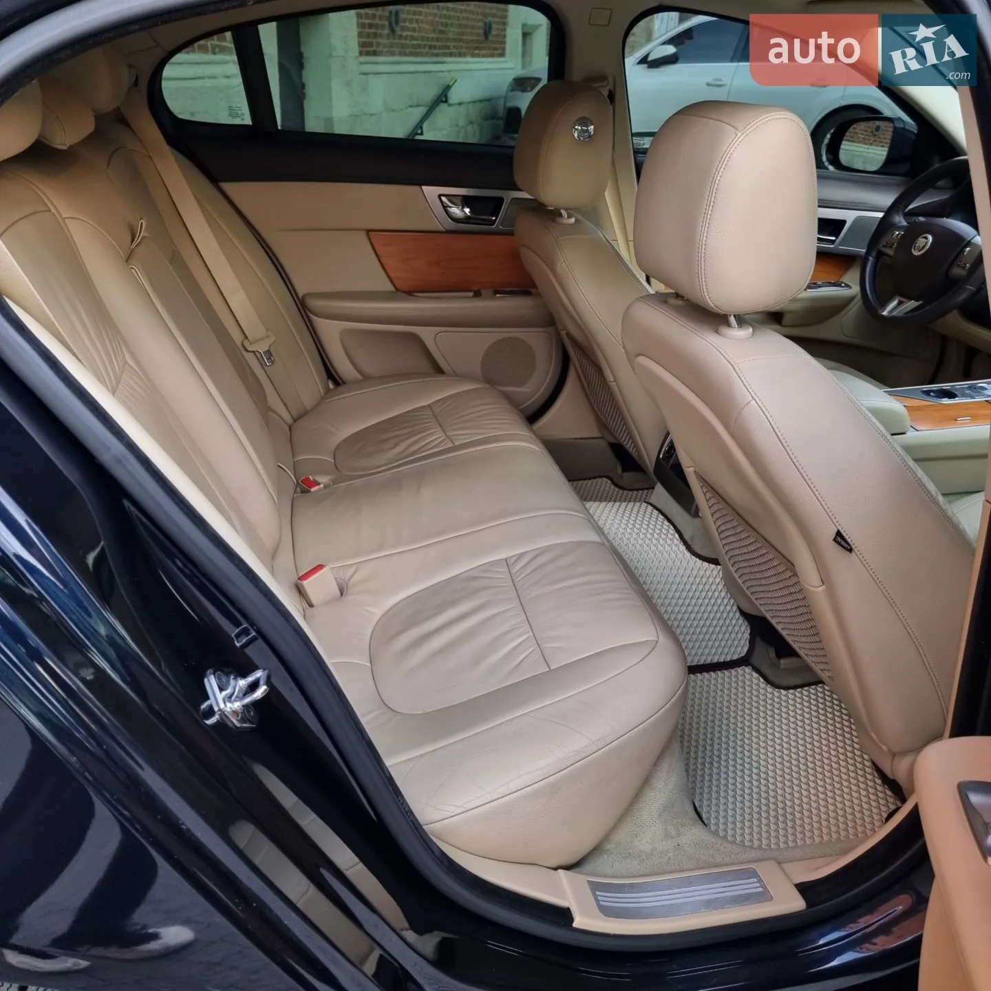 2011 Jaguar XF - мініатюра 25