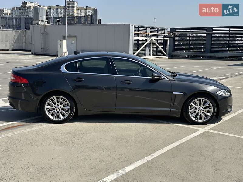 Jaguar XF 2012 Jaguar XF 2012