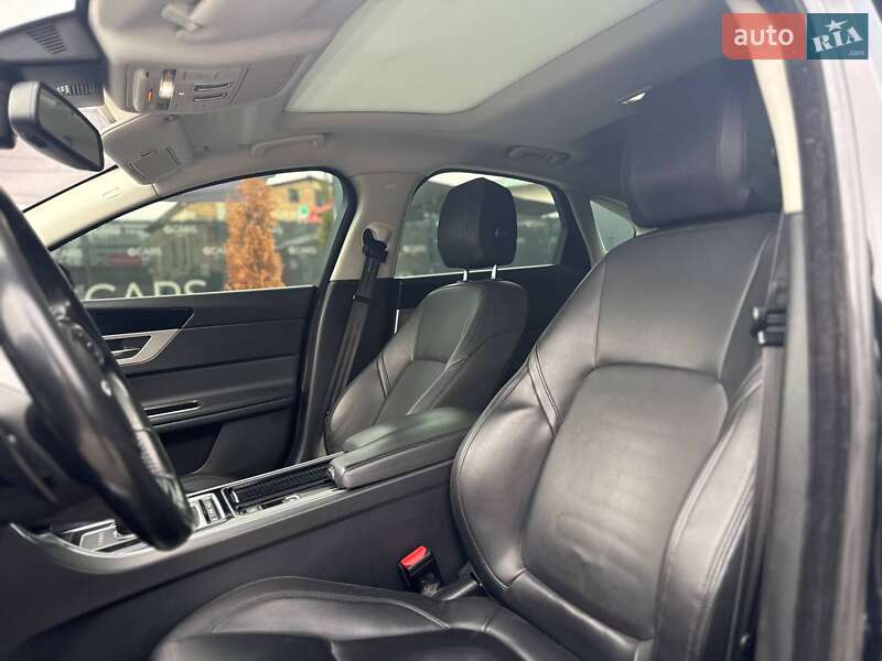 Седан Jaguar XF 2016 в Киеве фото 17 Седан Jaguar XF 2016 в Киеве